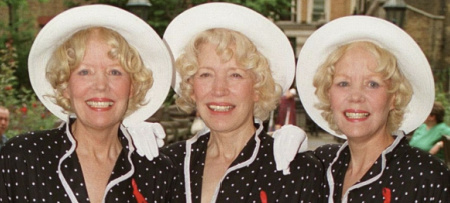 Color Analysis in families #coloranalysisfamilies https://www.style-yourself-confident.com/color-analysis-in-families.html