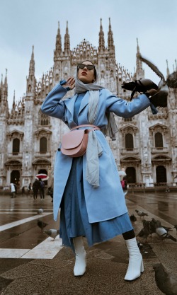 Dramatic style personality #dramatic style #Sharon Osbourne https://www.style-yourself-confident.com/dramatic-style-personality.html