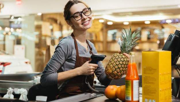 Love the skin you're in! #lovetheskinyourein https://www.style-yourself-confident.com/love-the-skin-youre-in.html