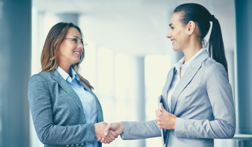 6 tips to Positive Body Language #bodylanguage https://www.style-yourself-confident.com/positive-body-language.html