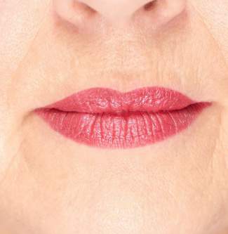 Cool toned skin and lipstick #skin tone #warm or cool https://www.style-yourself-confident.com/warm-or-cool-skin.html