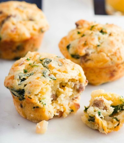 Easy ways to stress-free mornings! #stressfreemornings https://www.style-yourself-confident.com/stress-free-morning.html